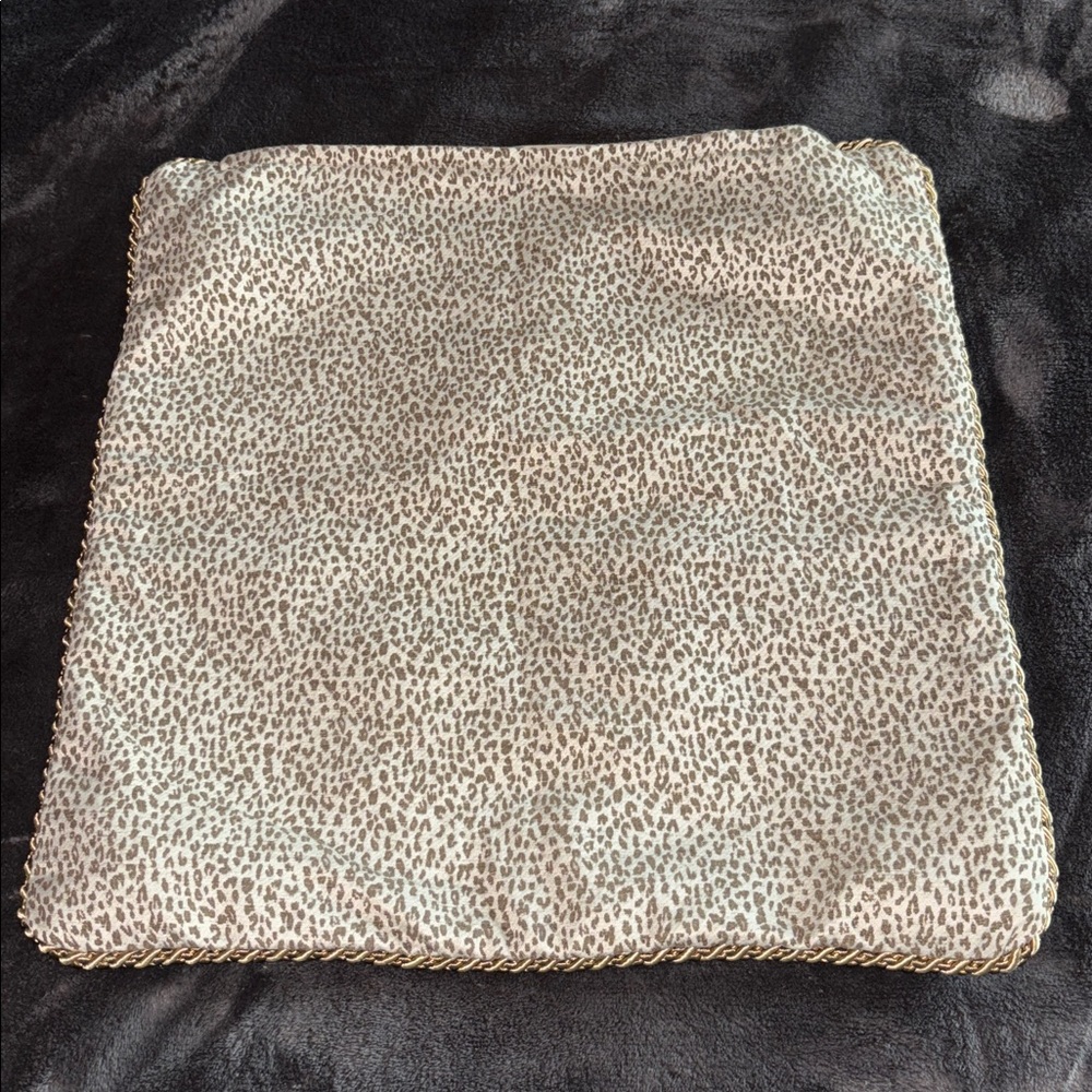 Decorative pillow sham NWOT - Picture 4 of 5